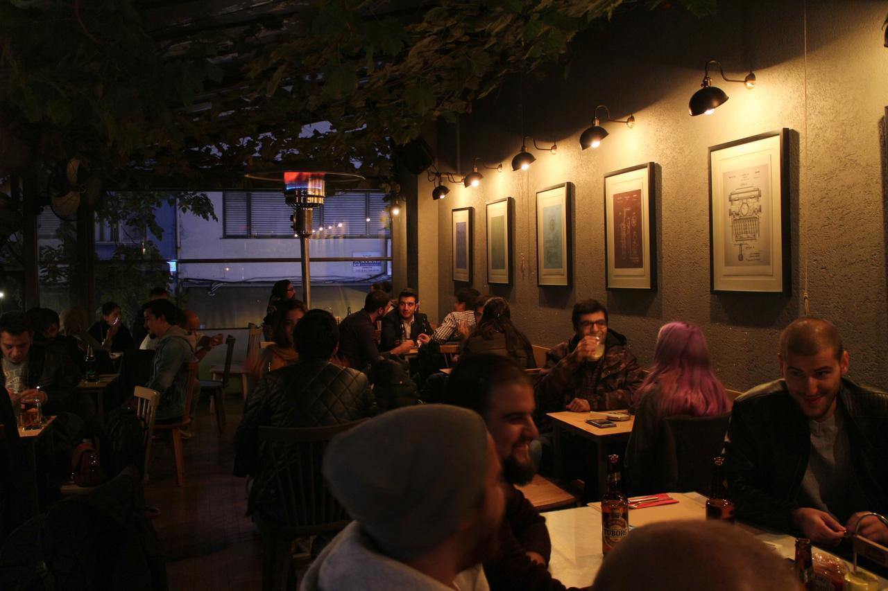 Hostel Bahane Istanbul Bagian luar foto